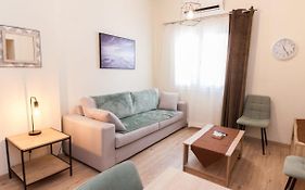 Brand New 2 Bedroom Haven Apt In Galatsi